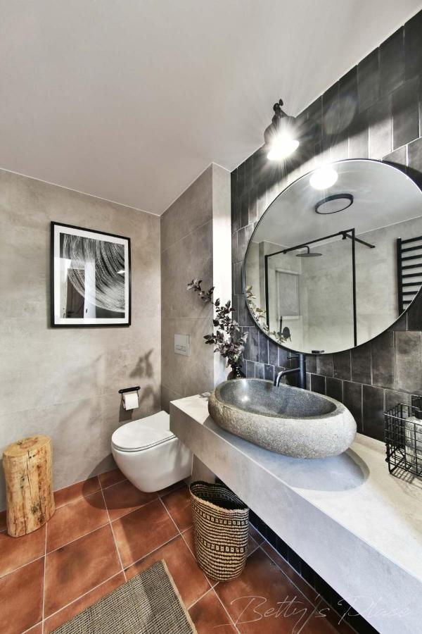 Betty'S Place Zabierzow المظهر الخارجي الصورة
