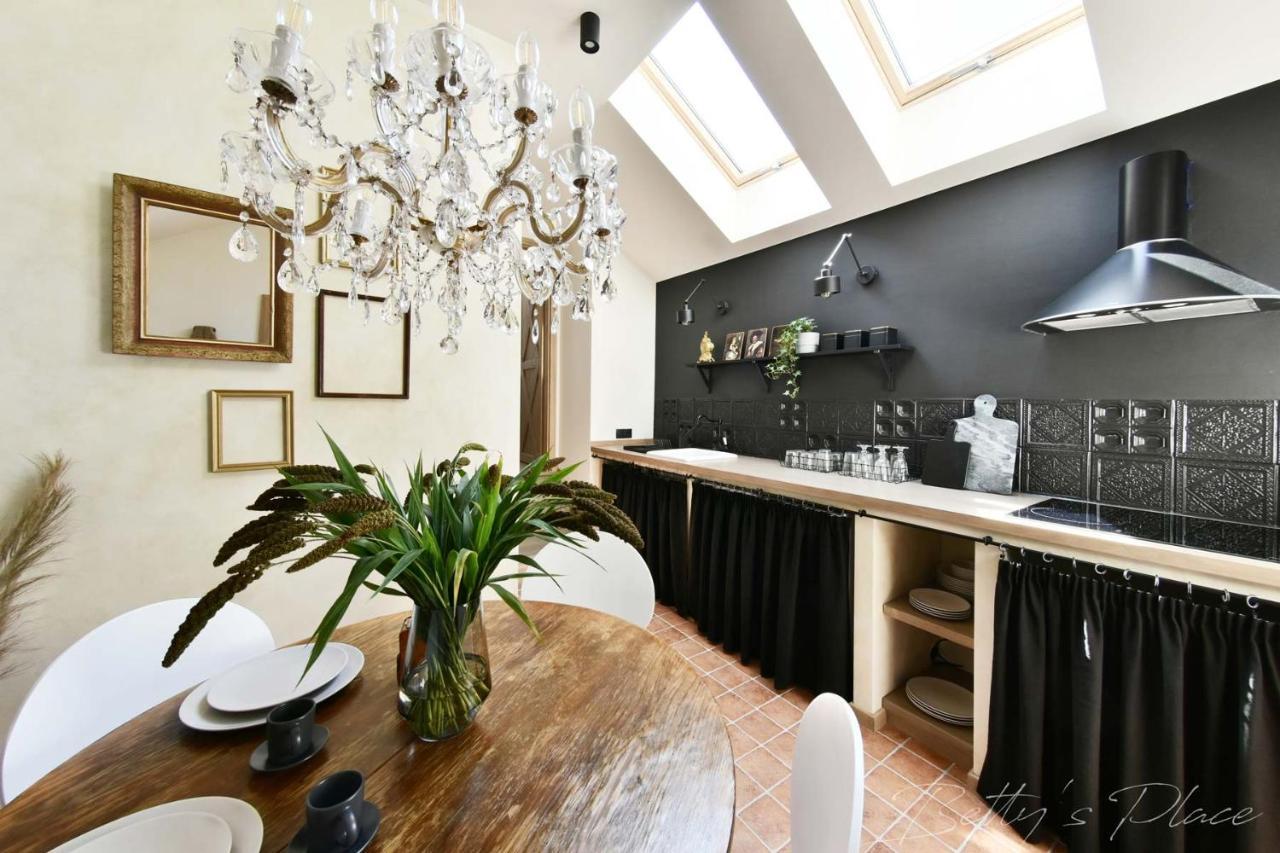 Betty'S Place Zabierzow المظهر الخارجي الصورة